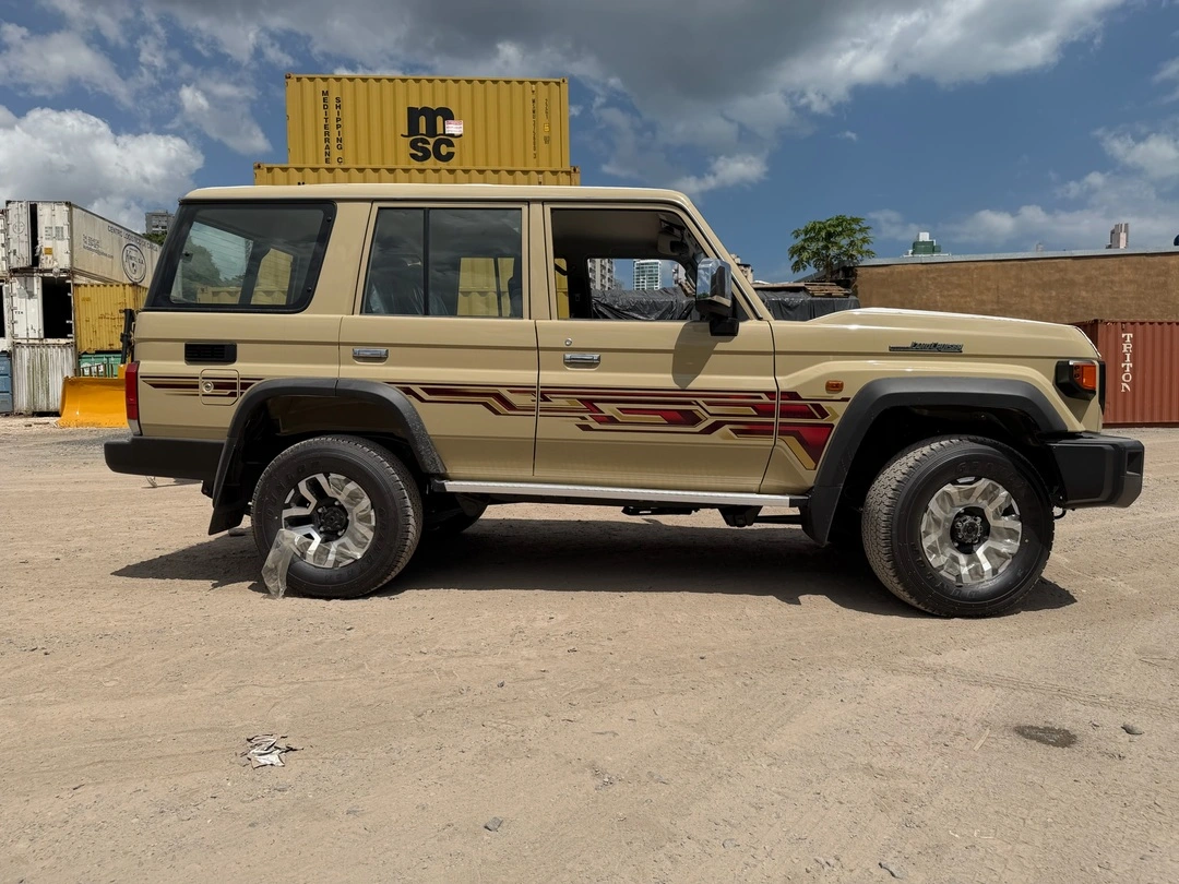 LAND CRUISER 76 TD MANUAL